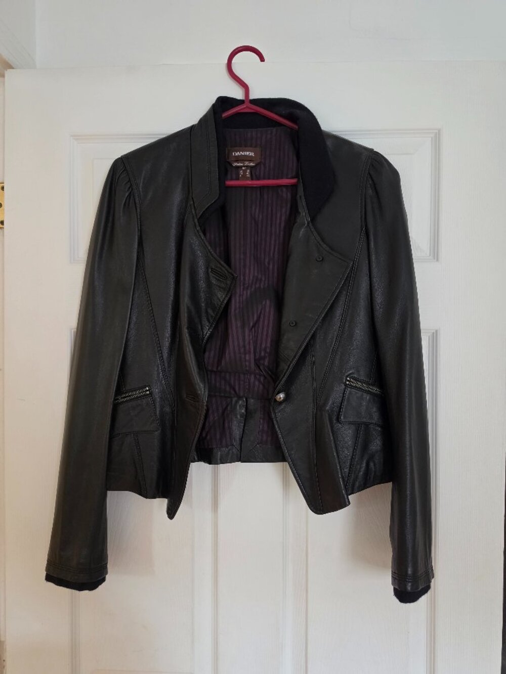 Danier Black Italian Leather Jacket - Pristine Condition size small